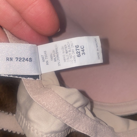 A Cream Bra - Picture 4 of 4